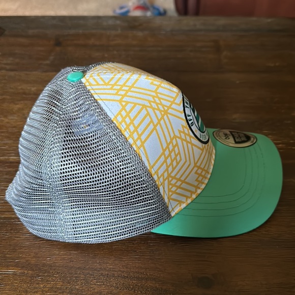 Beer mile hat. NWOT. Never been worn. Great condition. - Picture 2 of 4